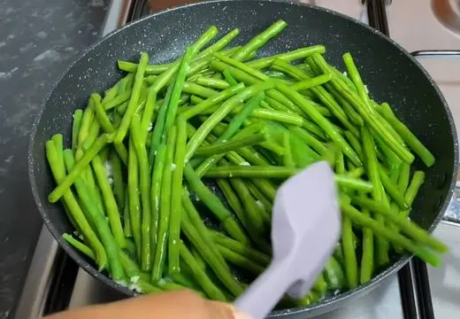 Sear the Green Beans